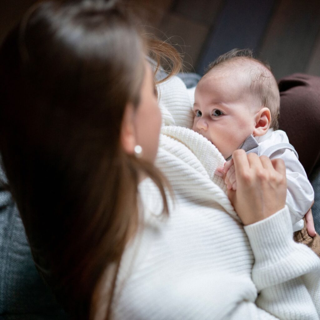 Breastfeeding: Good position and Attachment